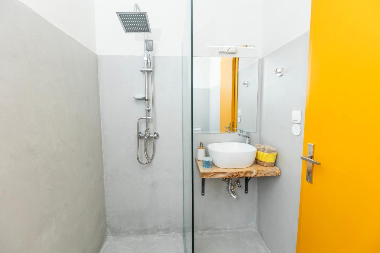 Mondrian Guest House Skiathos Town Exterior photo